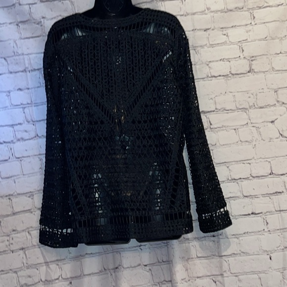 Sweater by Zara. Open knit lace. Size medium. Black. - Picture 4 of 5